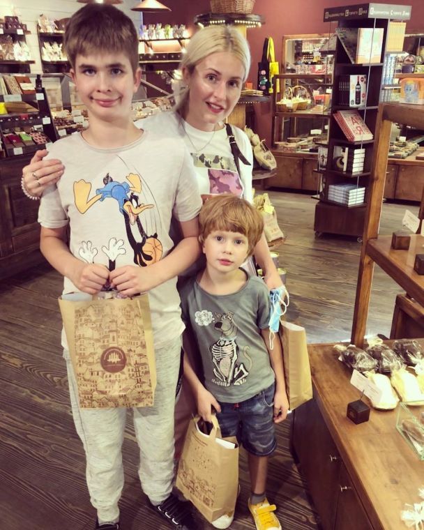 Украинская певица рассказала о 17-летнем сыне с особыми потребностями: "Это труд на всю жизнь"