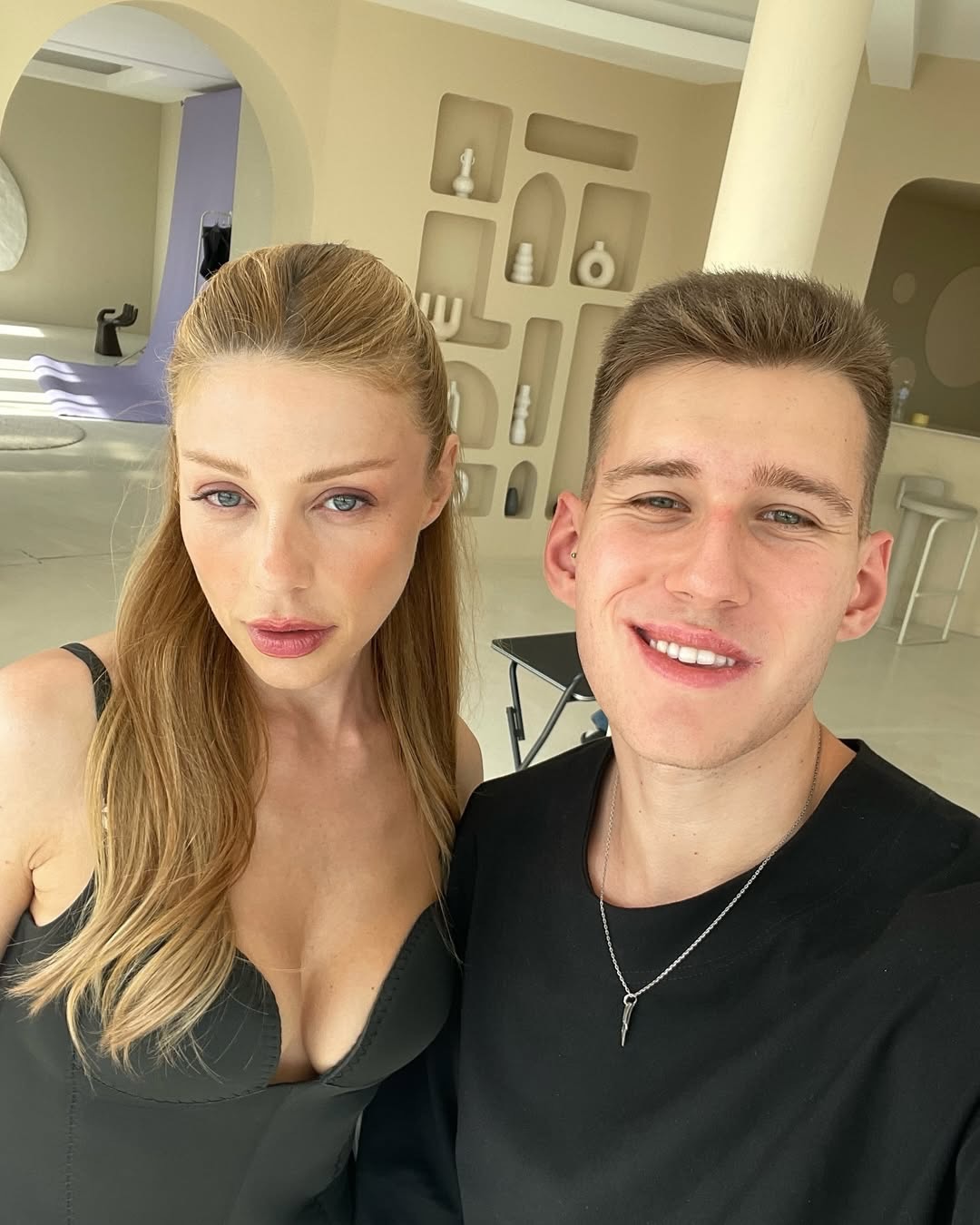 Действительно ли у Тины Кароль сложный характер? Звездный стилист рассказал о работе с певицей