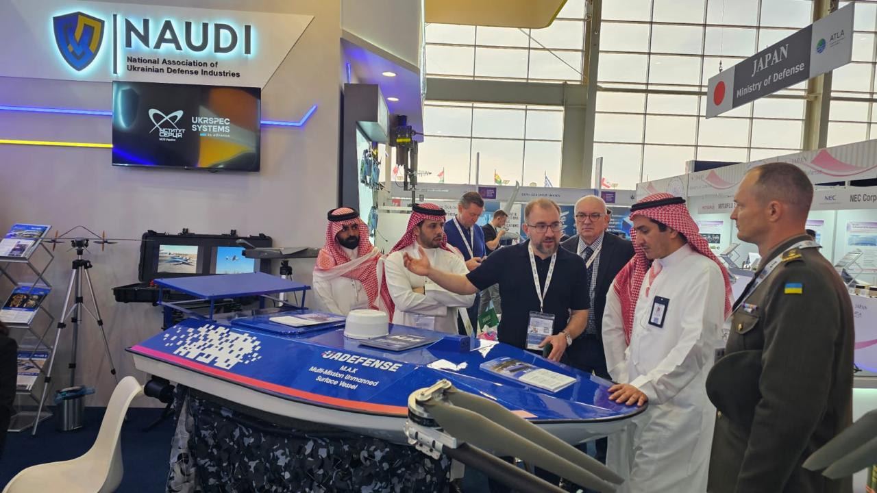 От дронов до танков. Кто в мире хочет покупать украинское оружие и что мешает экспорту