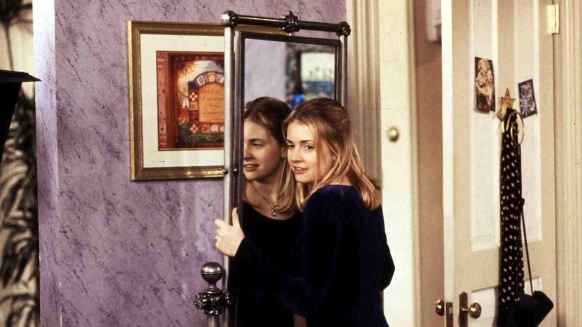 Не узнать: как сейчас выглядит главная звезда сериала "Сабрина - маленькая ведьма" (фото)