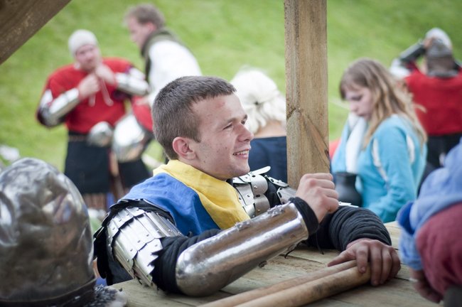 Успел вынести только награды сына: в Харькове российская ракета уничтожила дом отца героя Небесной Сотни