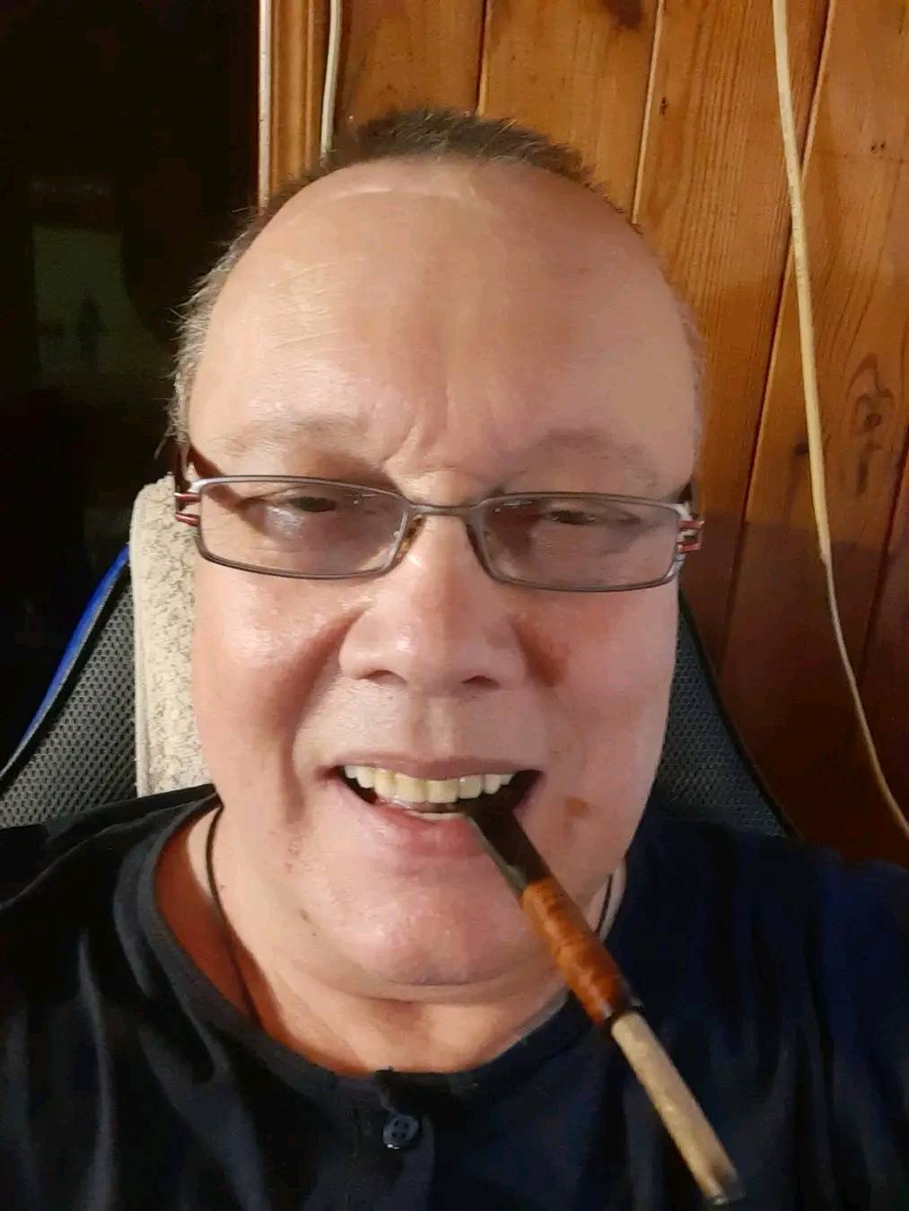 Помер зірка "Маски-шоу" Володимир Комаров