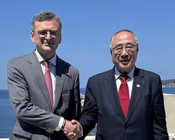 Кулеба встретился со спецпредставителем Китая