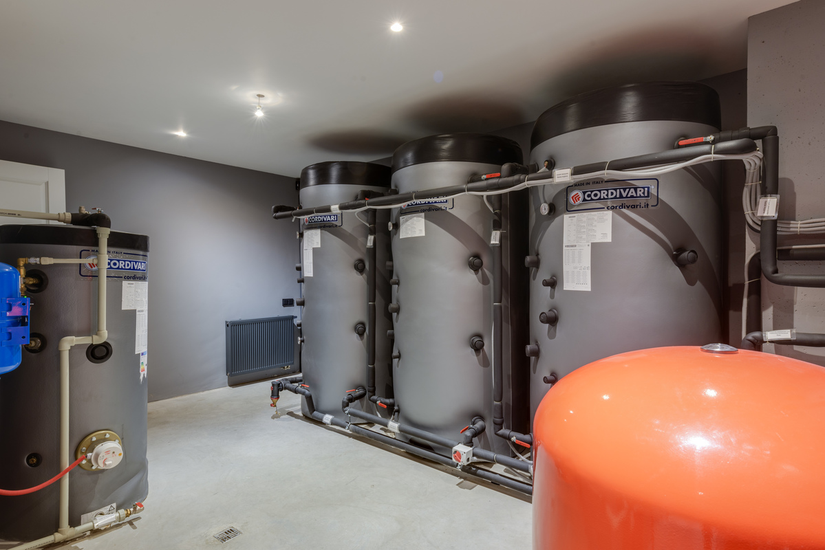 Царська цегла та американський стиль. У Києві здають будинок за понад мільйон гривень! (фото)