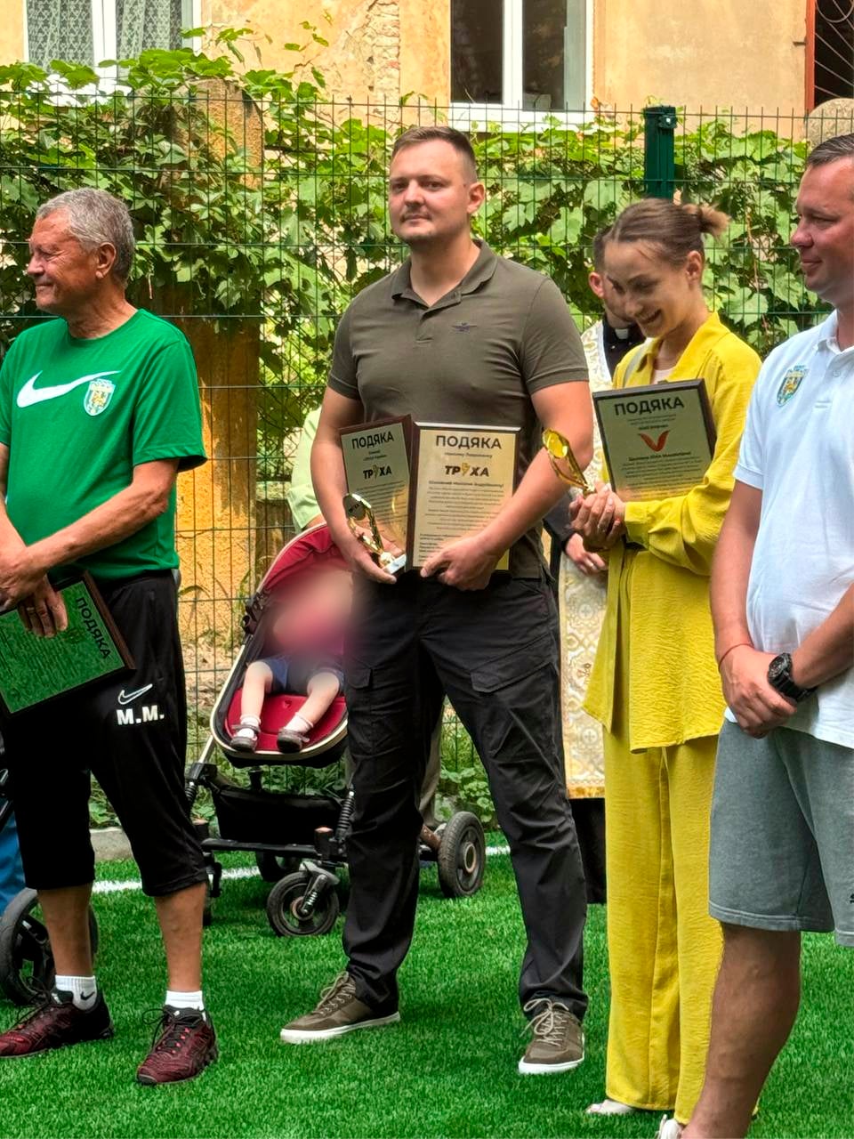 "Труха-Україна" долучилась до будівництва спортивного майданчику у дитячому будинку