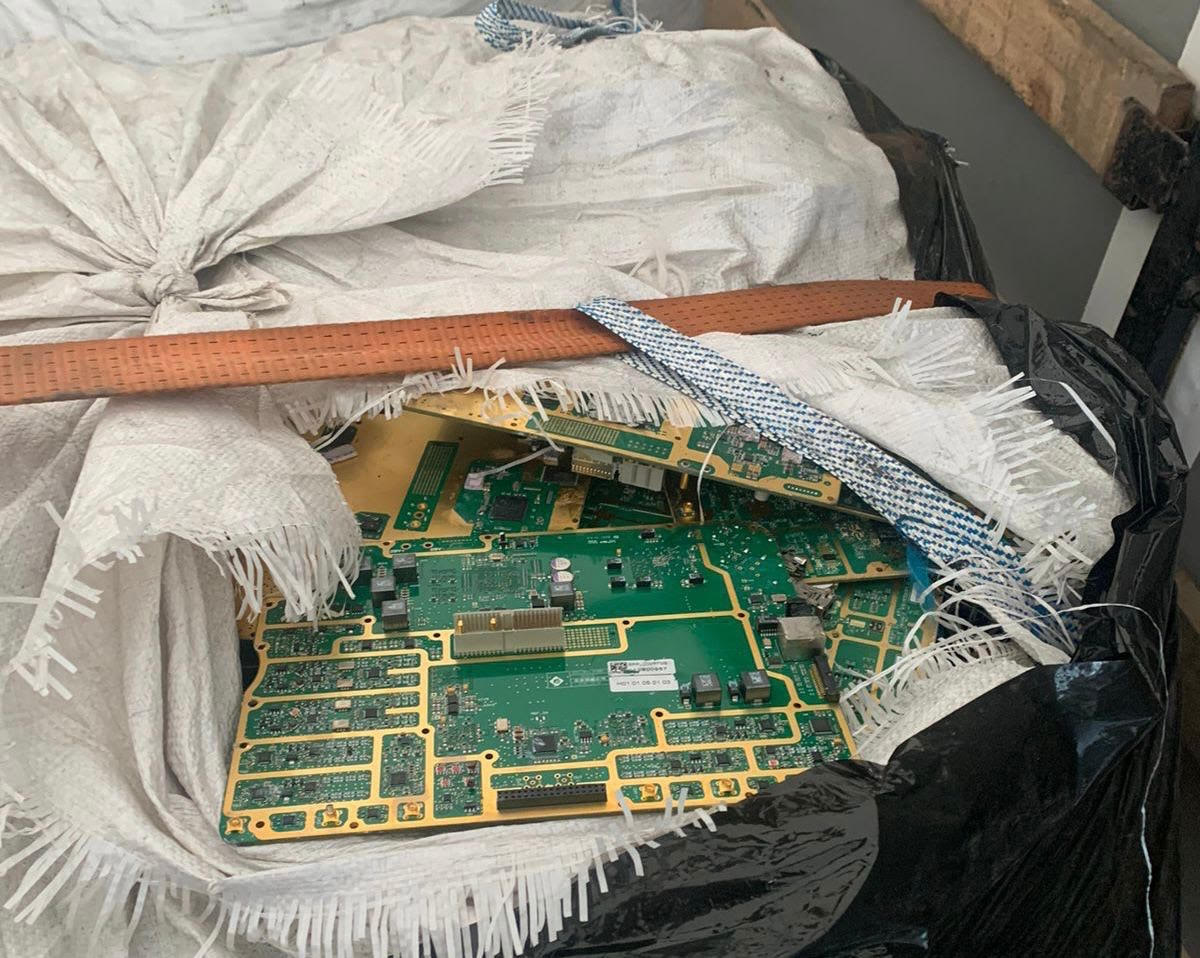 Викрито схему вивезення з України дорогоцінних металів вартістю понад 200 тисяч доларів