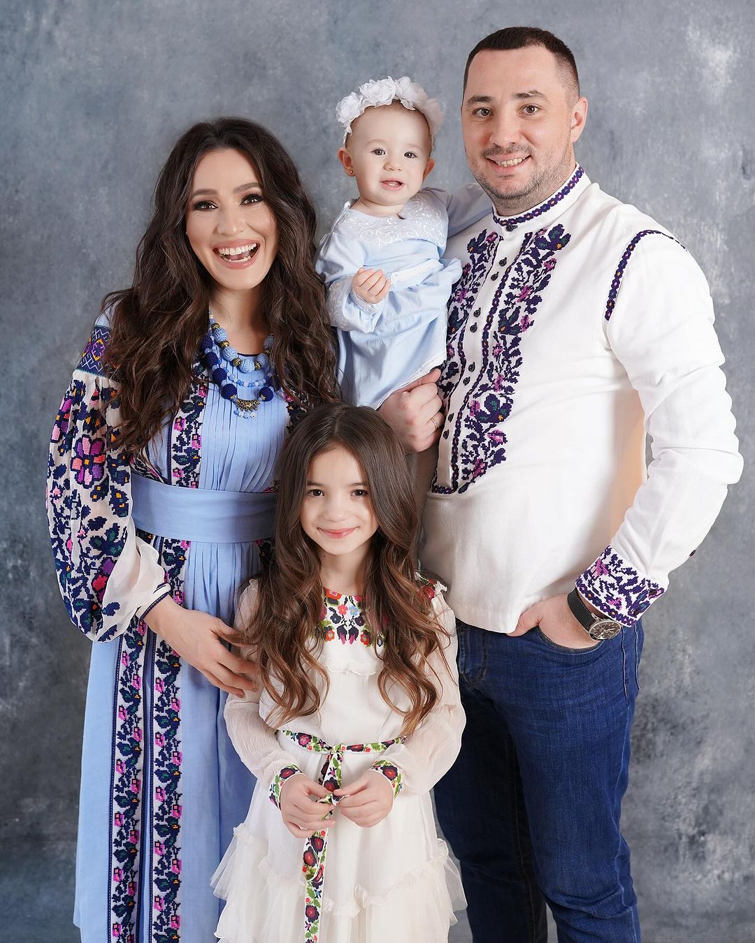 "В голові пластина, у животі - сітка". Відома співачка розповіла про стан здоров'я чоловіка-військового