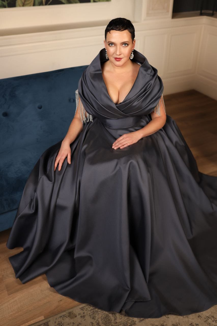 Надежда Савченко неожиданно снялась в романтичной фотосессии