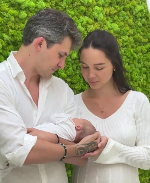 18 українських зірок, які стали батьками у 2024 році