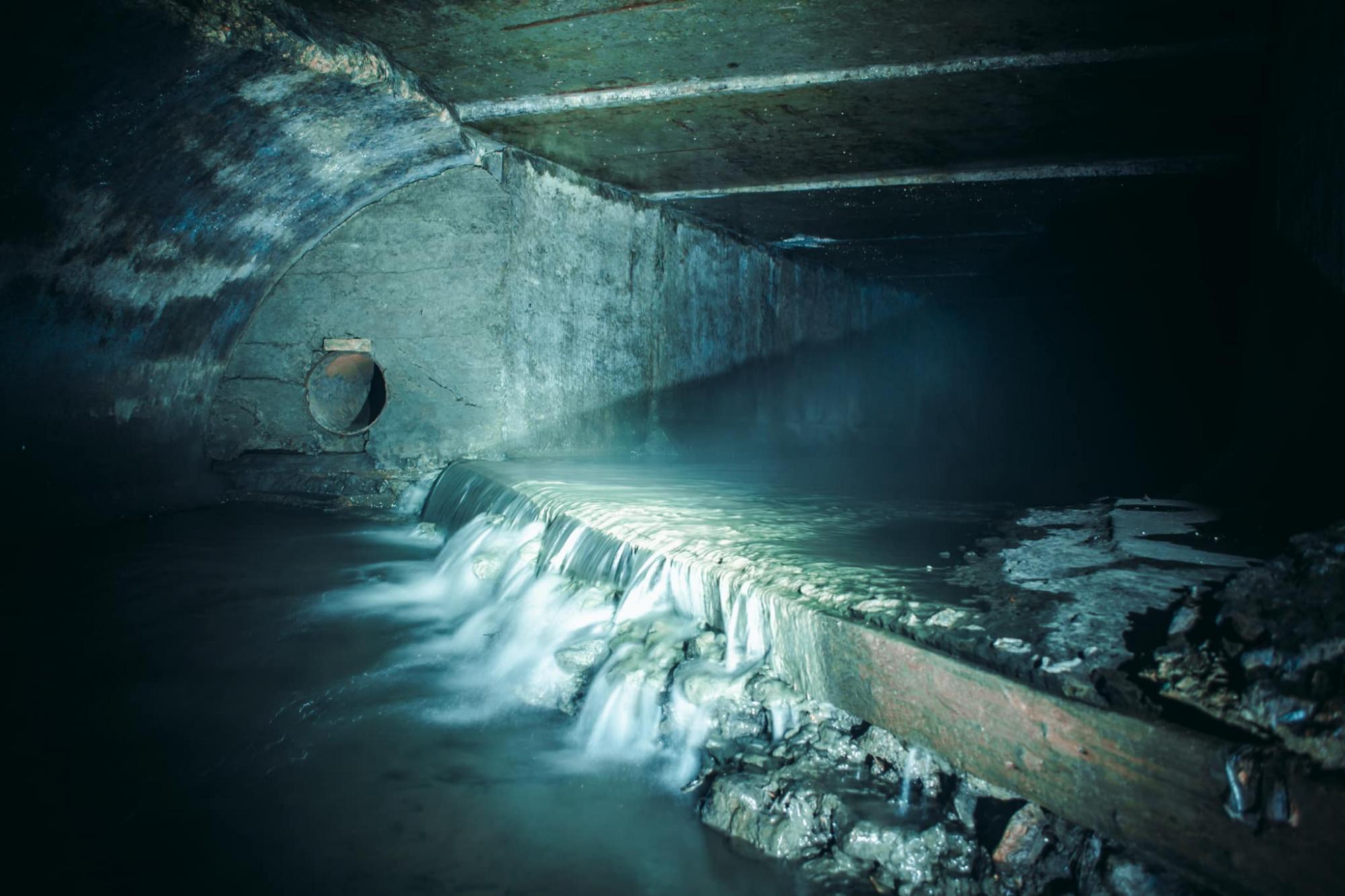 Как выглядит одна из древнейших рек Киева - Глубочица, которая заключена в коллектор: невероятные фото