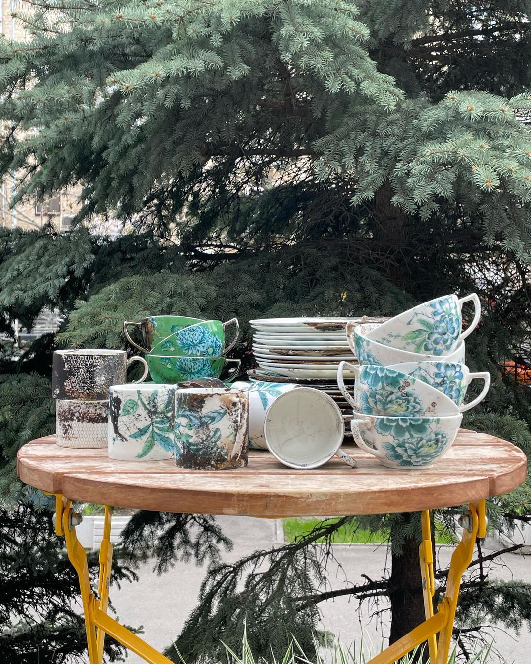 Эти тарелки и чашки дали отпор врагу под Бучей. Теперь они приблизят нашу победу