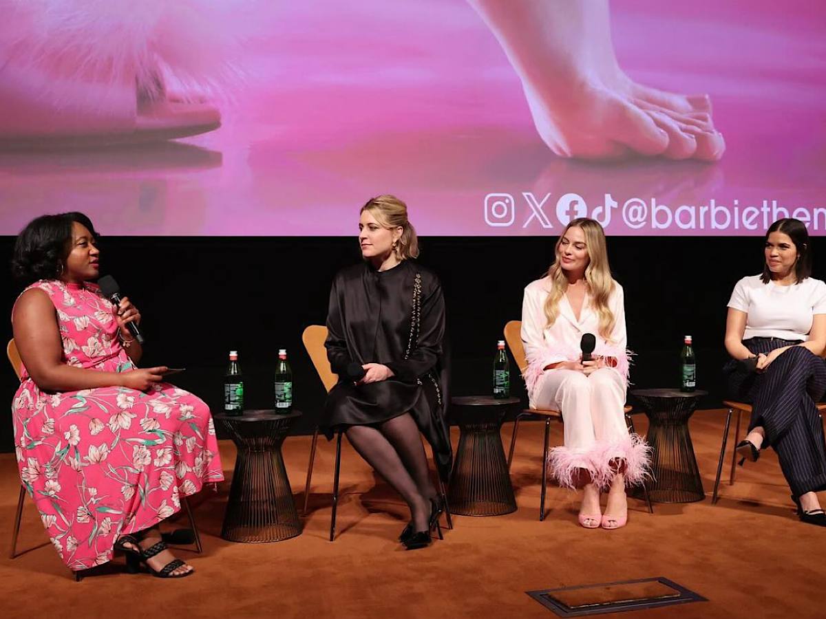 Неперевершена Марго Роббі показала, як носити костюм від українського бренду