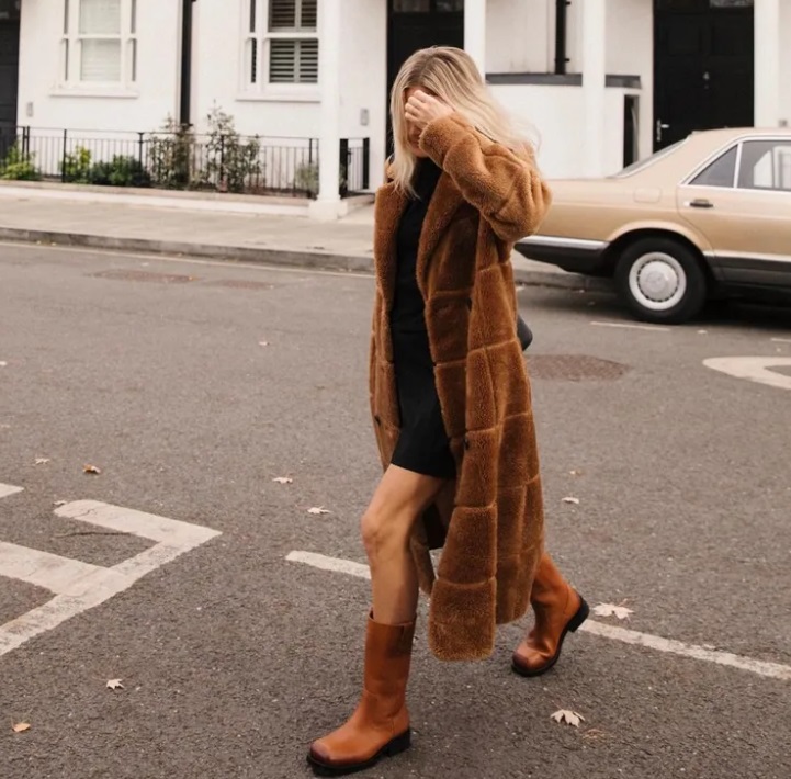 Какой цвет обуви самый модный осенью 2024: стильные образы с ботильонами и сапогами