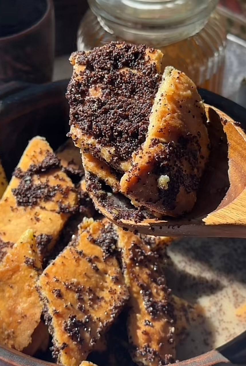 Готуємо маковійчики: старовинний рецепт ідеального печива з маком до свята