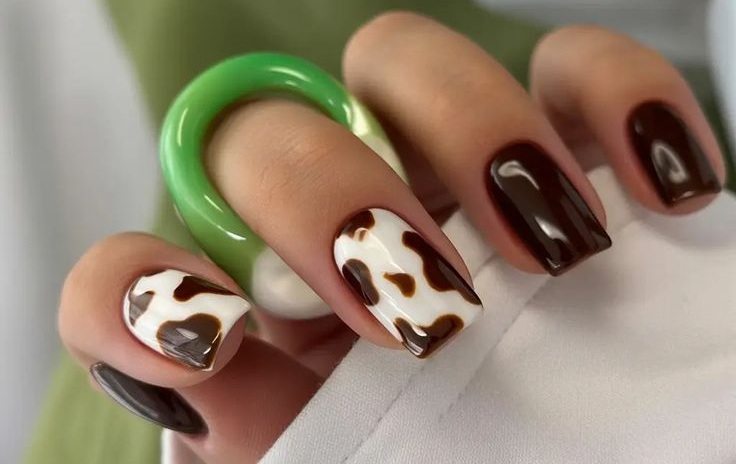 Какой маникюр сейчас в тренде: цвета, дизайны и секреты ухода