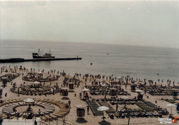 Давай взятку за путевки, либо отдыхай "дикарем". Какими на самом деле были отпуска в СССР