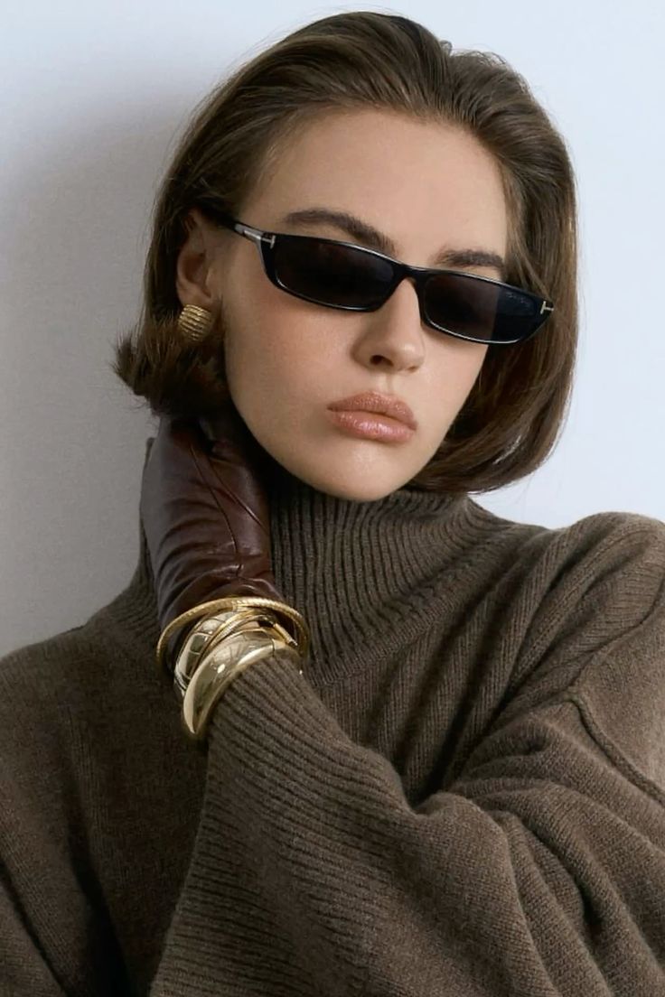 Мода без лишних затрат: как создать дорогой образ из базовых вещей