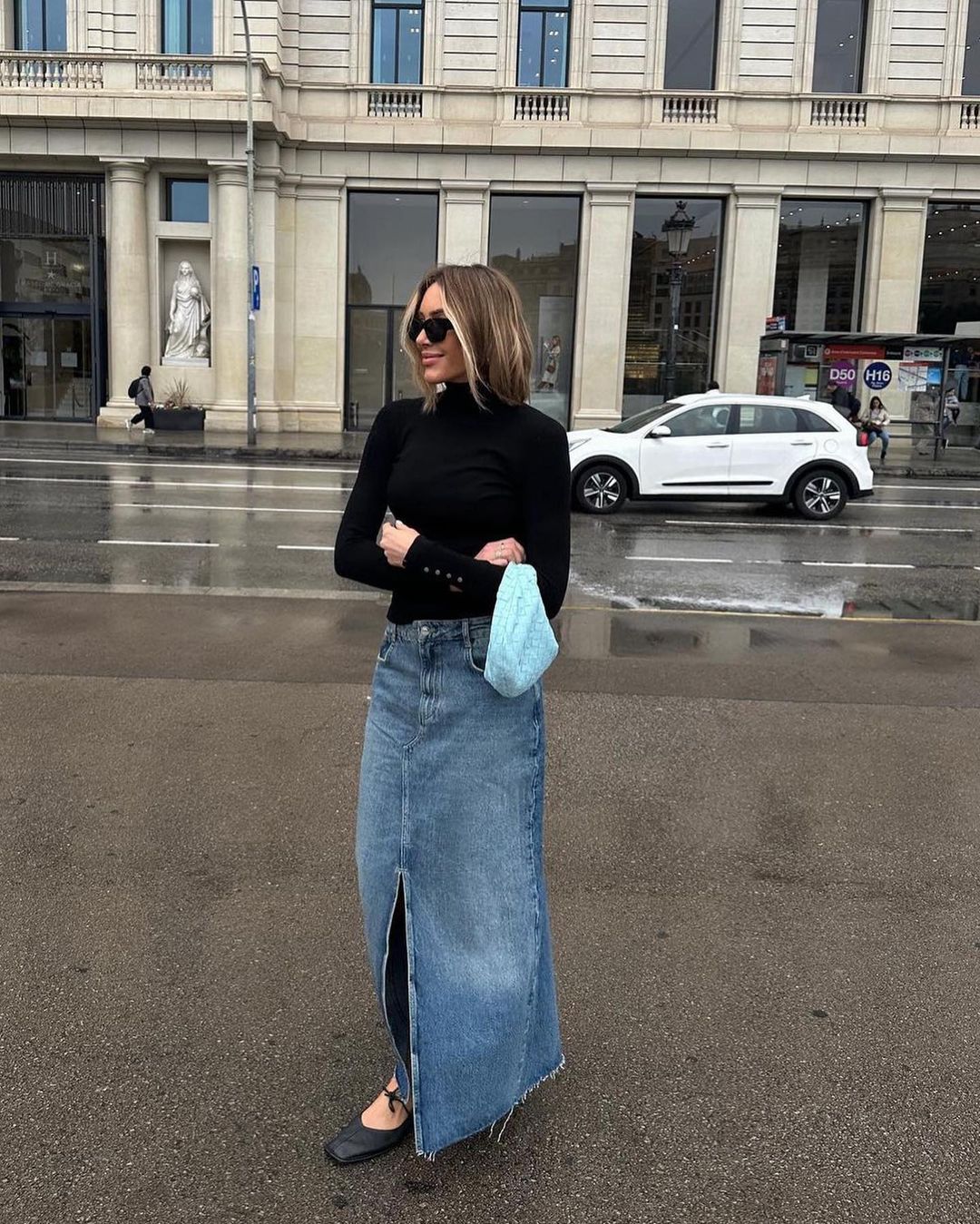 Стилістка показала наймоднішу спідницю 2023: як носити тренд року