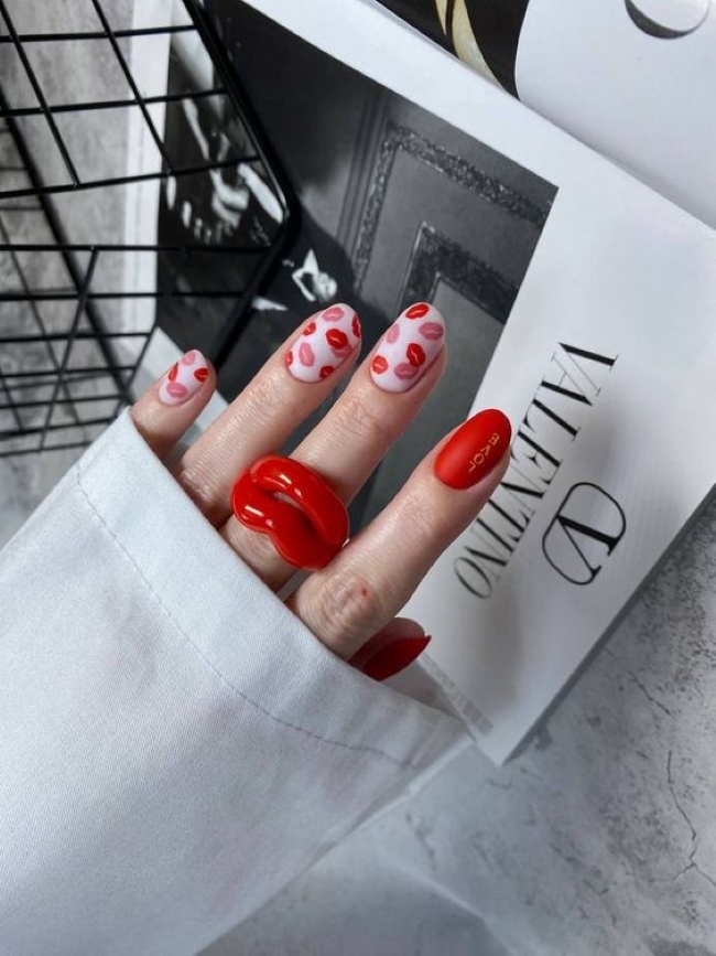 Романтические идеи маникюра ко Дню Святого Валентина (фото)