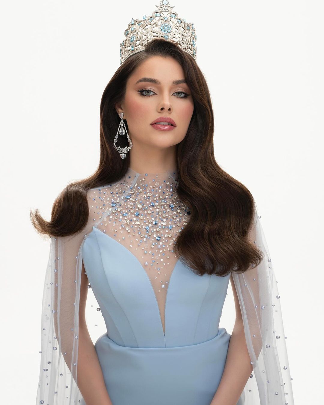 Українка Ангеліна Усанова перемогла на конкурсі Miss Eco International-2024 в Єгипті. Фото красуні