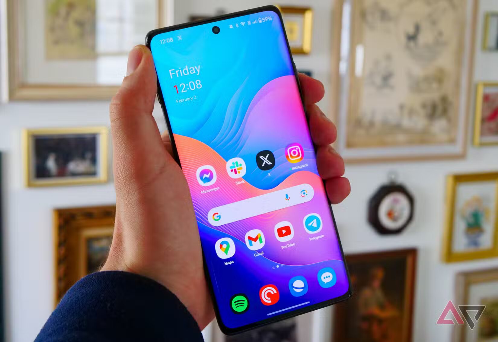 10 найкращих телефонів на Android не за всі гроші світу