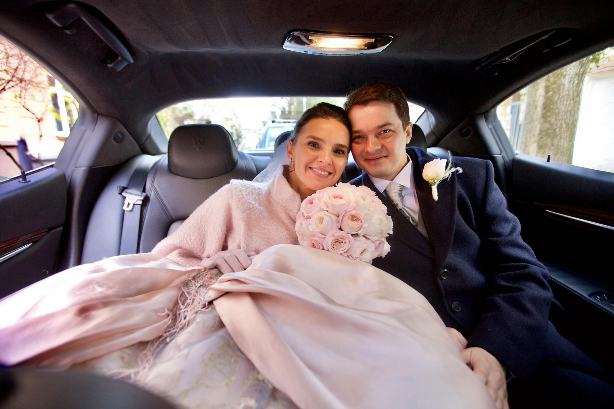 Появились красивые фото со свадьбы известного украинского дирижера Оксаны Лынив