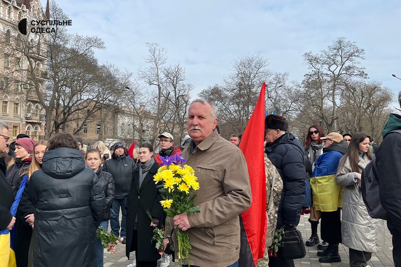 "Це був справжній патріот". В Одесі попрощались із активістом Дем'яном Ганулом