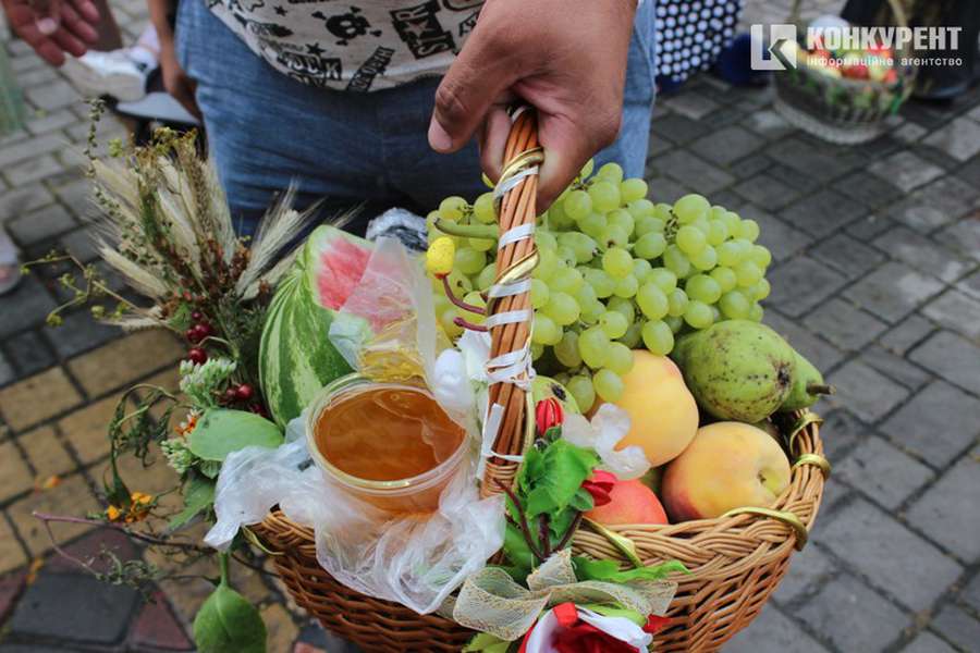 Яблучний і Горіховий Спас 2023: як правильно відзначати та якими будуть нові дати свят