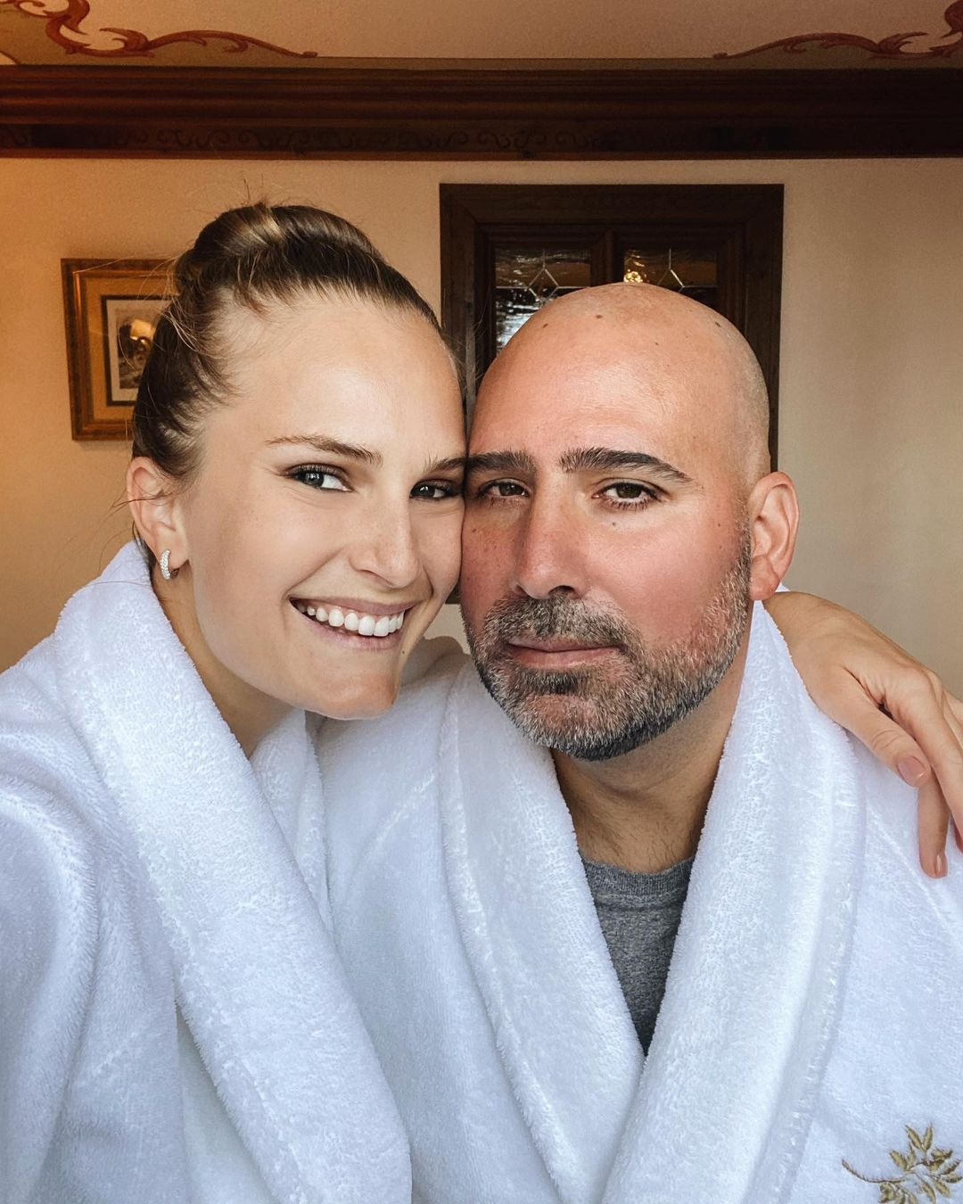 Українська модель Алла Костромічова вдруге стала мамою: перше зворушливе фото