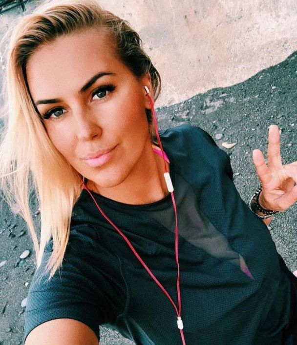 Стало известно, где сейчас находится пловчиха Яна Клочкова, предавшая Украину