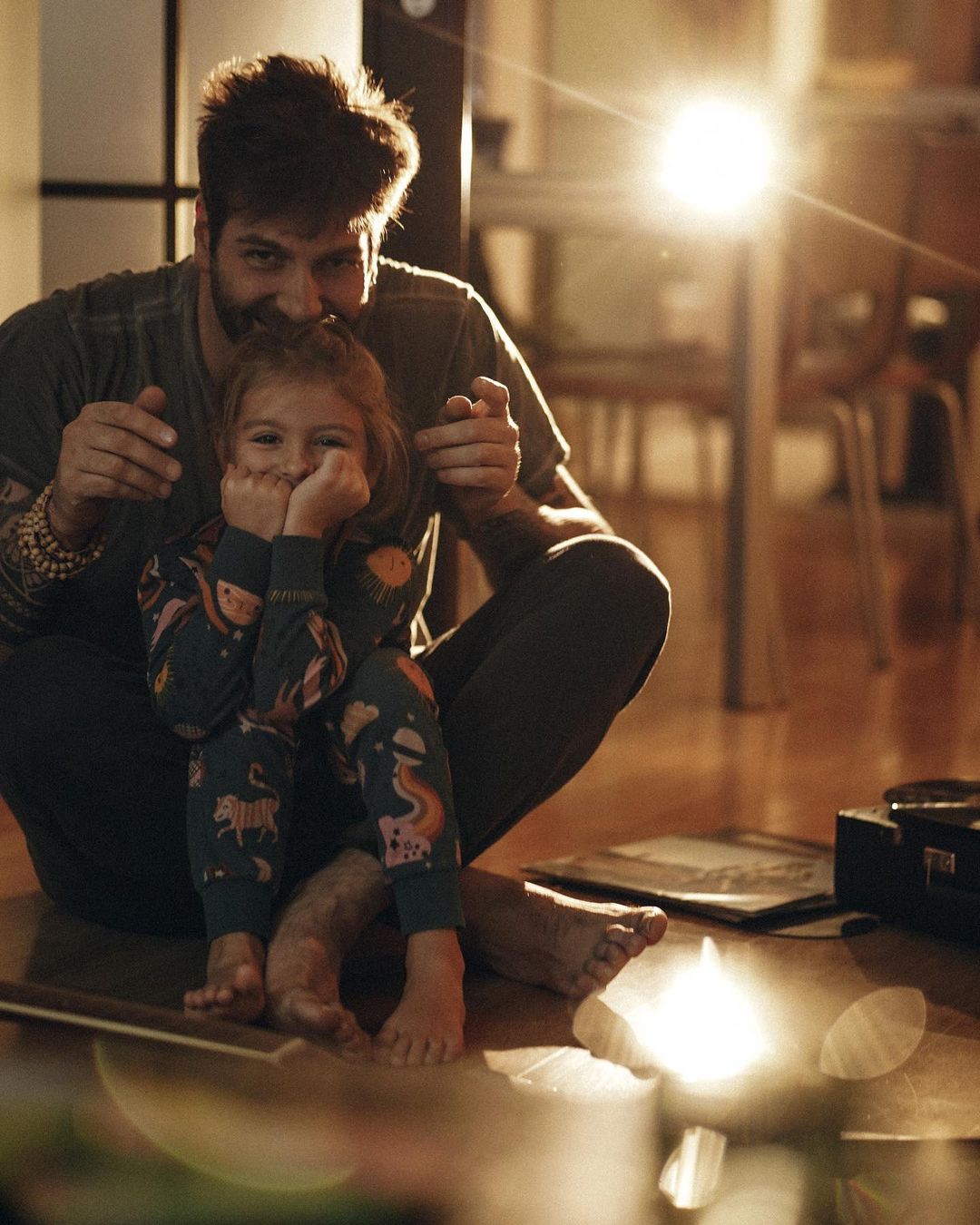 Ведучий-військовослужбовець Даніель Салем замилував рідкісними фото 10-річної доньки в її день народження