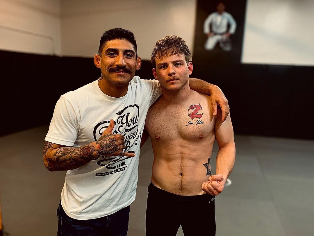 Справжній красень: який вигляд має зараз хлопчик-ботанік зі "Стюарта Літтла" (фото)