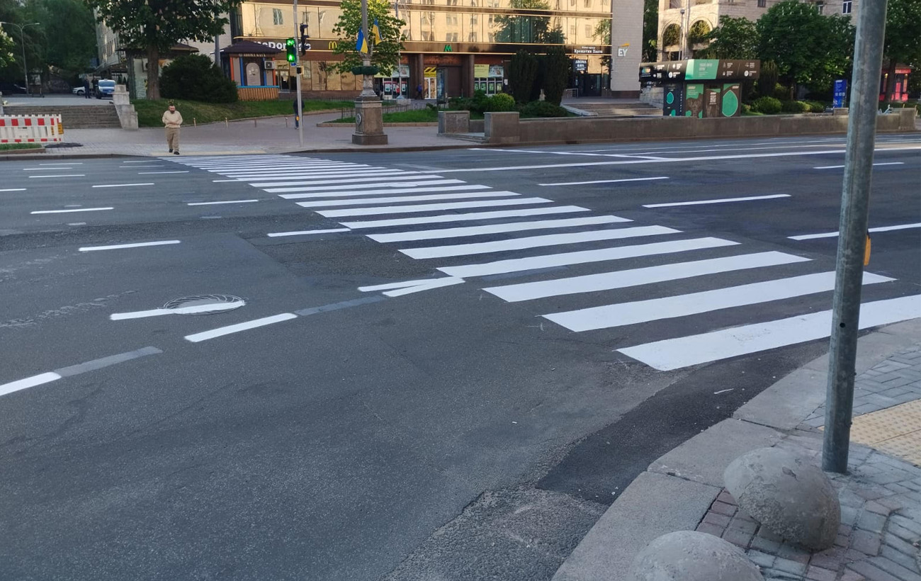 У центрі Києва відкрили новий наземний перехід через Хрещатик: чим він особливий