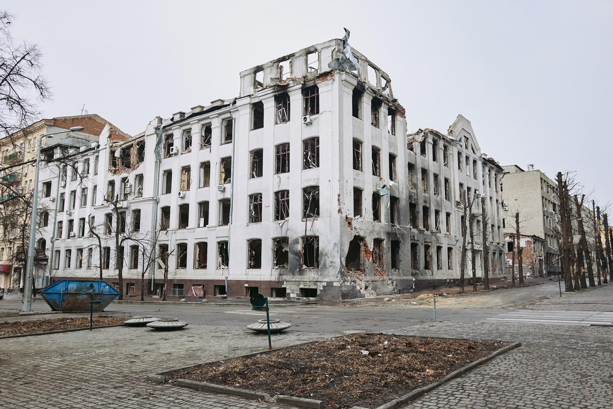 Технічна допомога на час блекаутів. IT-команда NIX надасть Каразінському університету 745 тис грн на швидкісний роутер