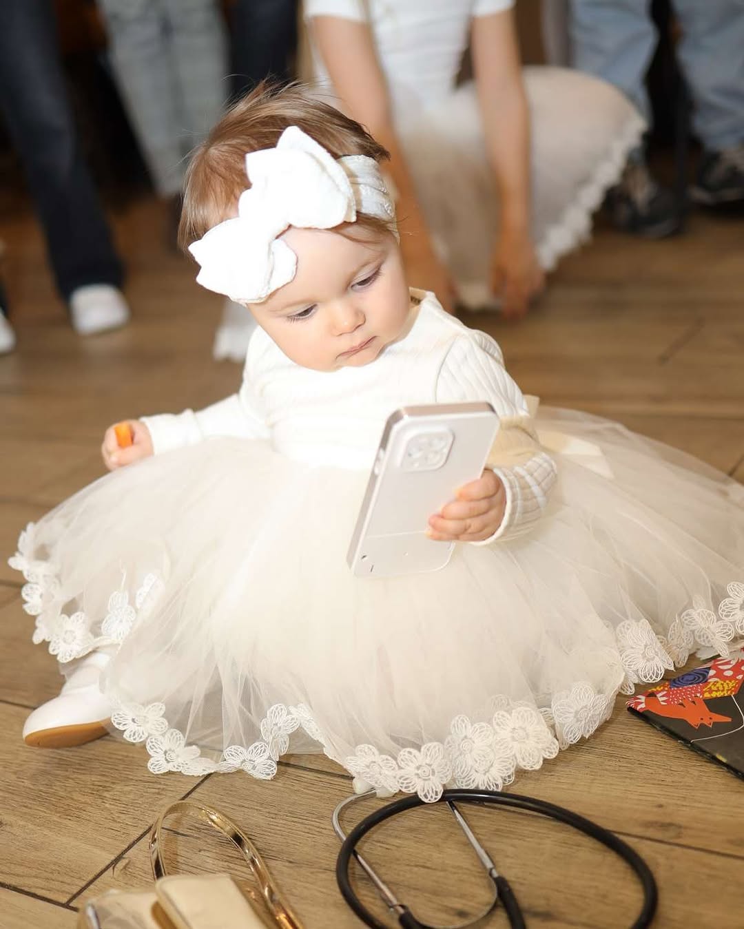 Величезний торт і корона: Лілія Ребрик влаштувала пишне свято для найменшої доньки