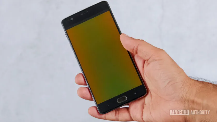 Как понять, что смартфон давно пора заменить на новый: 9 главных признаков