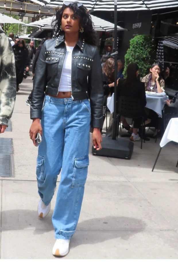 Горячий тренд: эти джинсы будут носить все этим летом (фото)