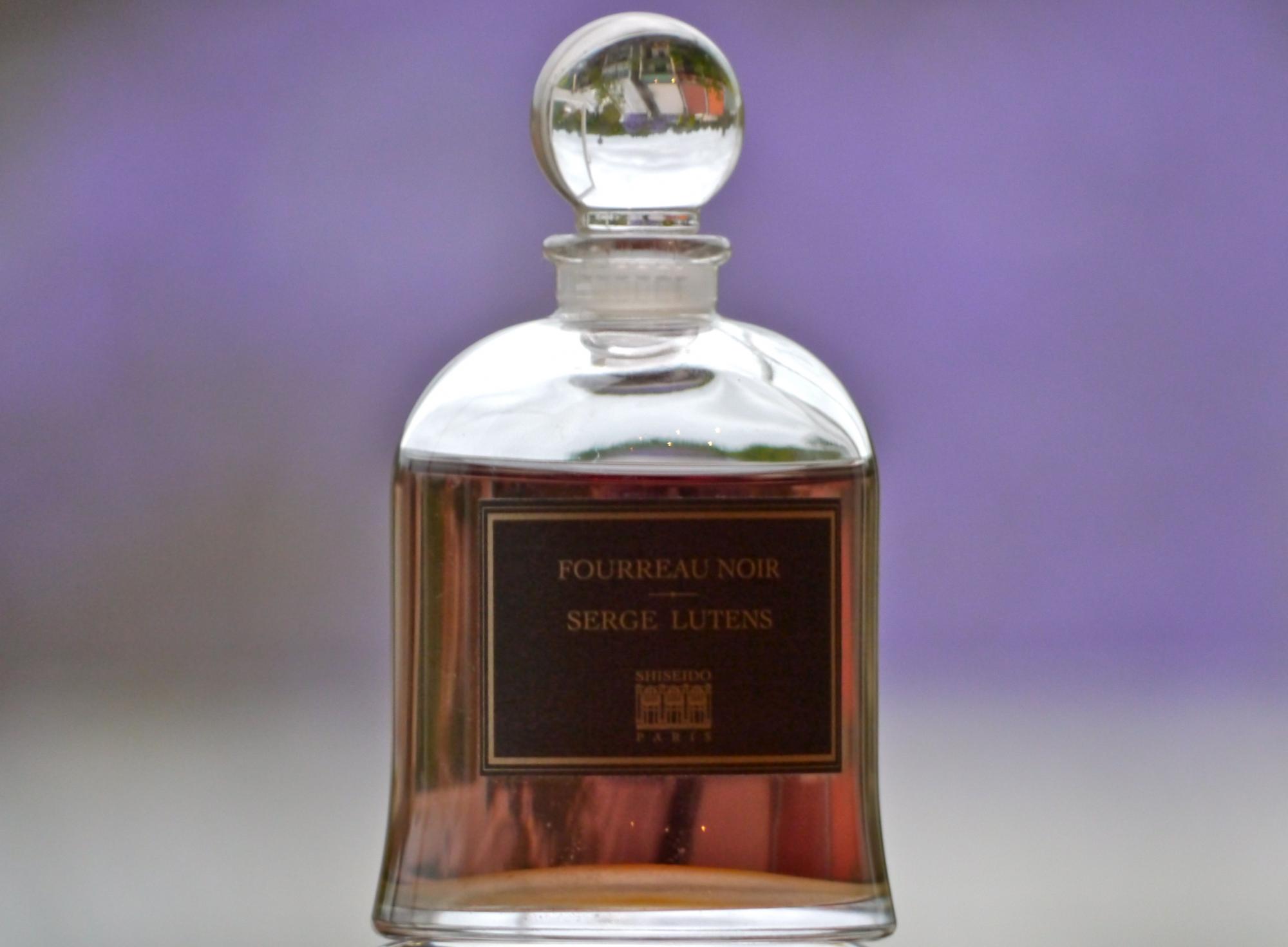 Парфуми на осінь 2024. Список найкращих ароматів, які вам точно сподобаються