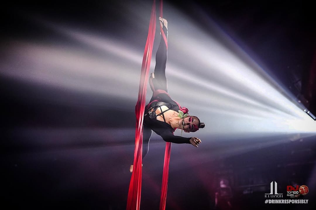 Загинула племінниця засновника цирку "Кобзов": українська акробатка зірвалась із 15-метрової висоти