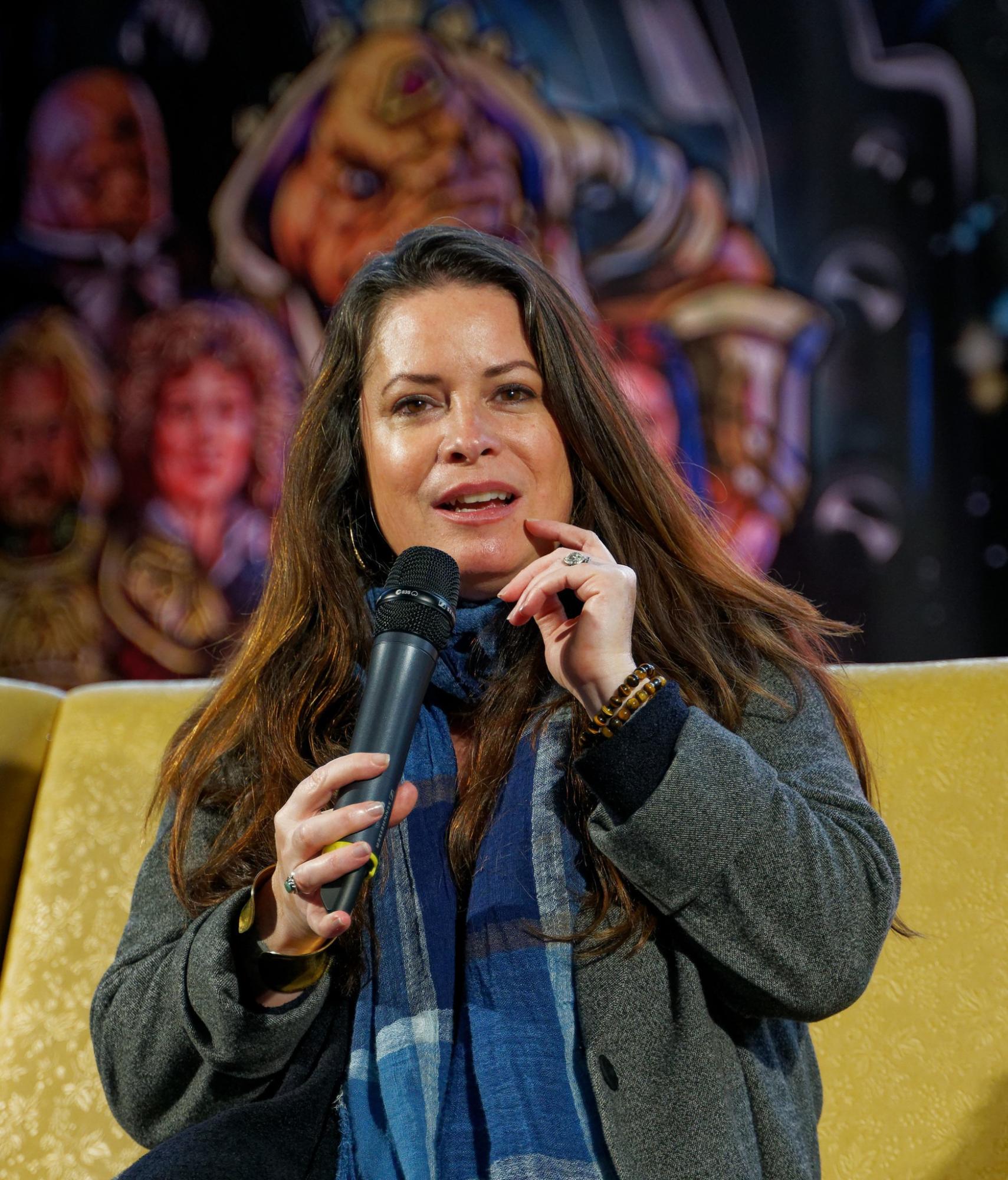 Зірку просто не впізнати. Як сьогодні виглядає Пайпер із серіалу "Всі жінки - відьми"