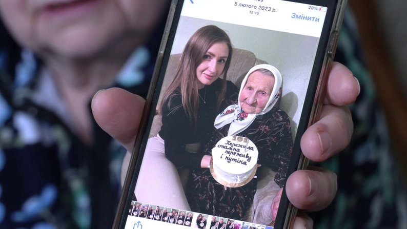 "Пережила Сталіна, переживу і Путіна": історія 102-річної українки, яка досі читає без окулярів