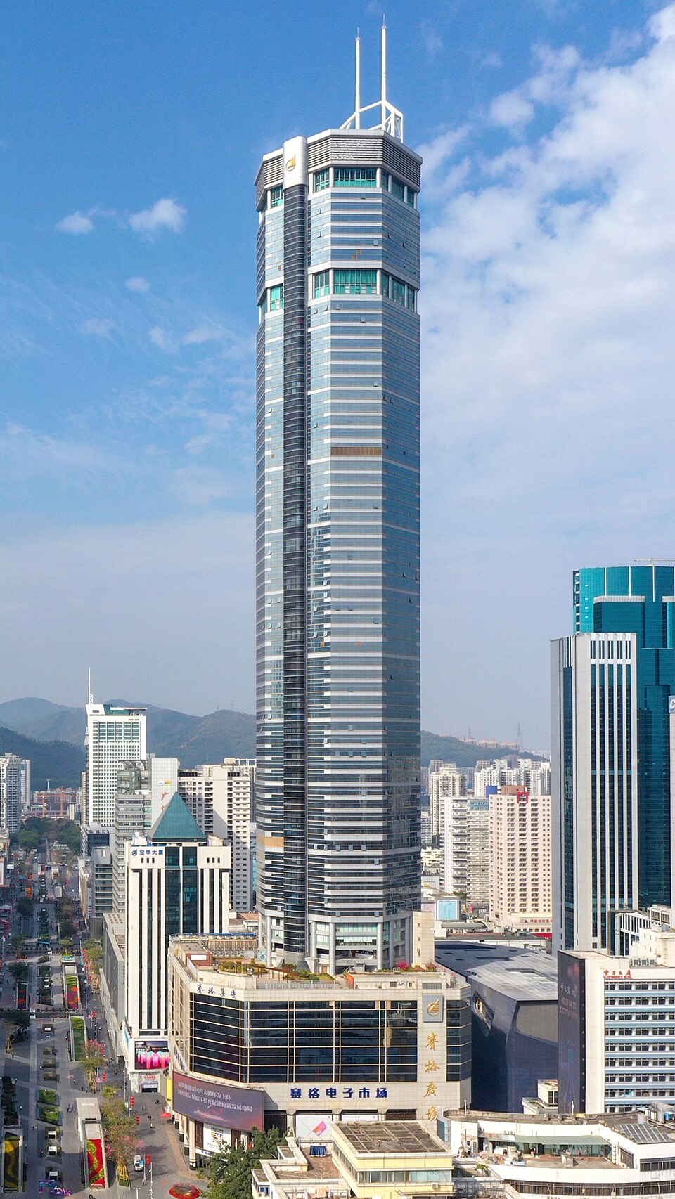 Тисячі вкрадених iPhone з усього світу раптово з'являються в одному місці: як працює схема