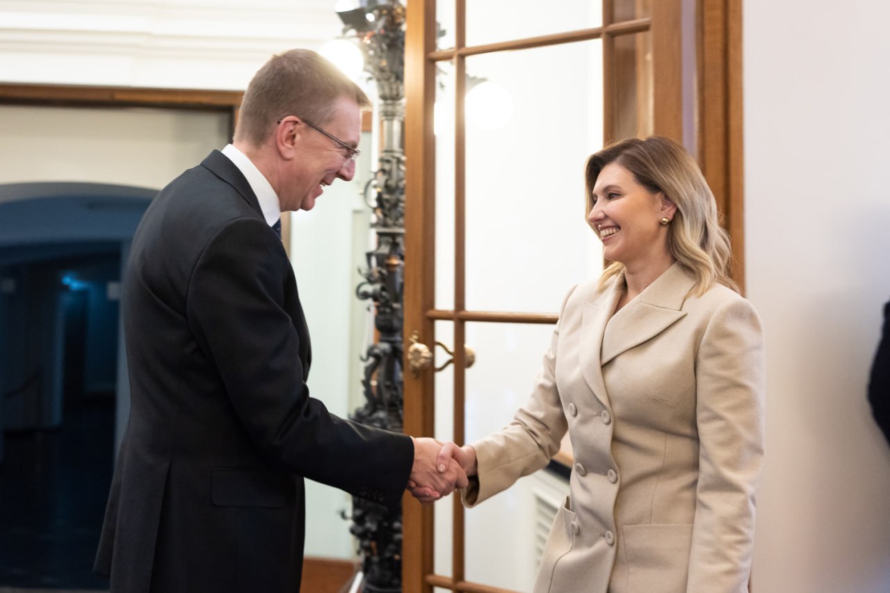 Олена Зеленська підкорила президента Латвії ніжним образом (фото)