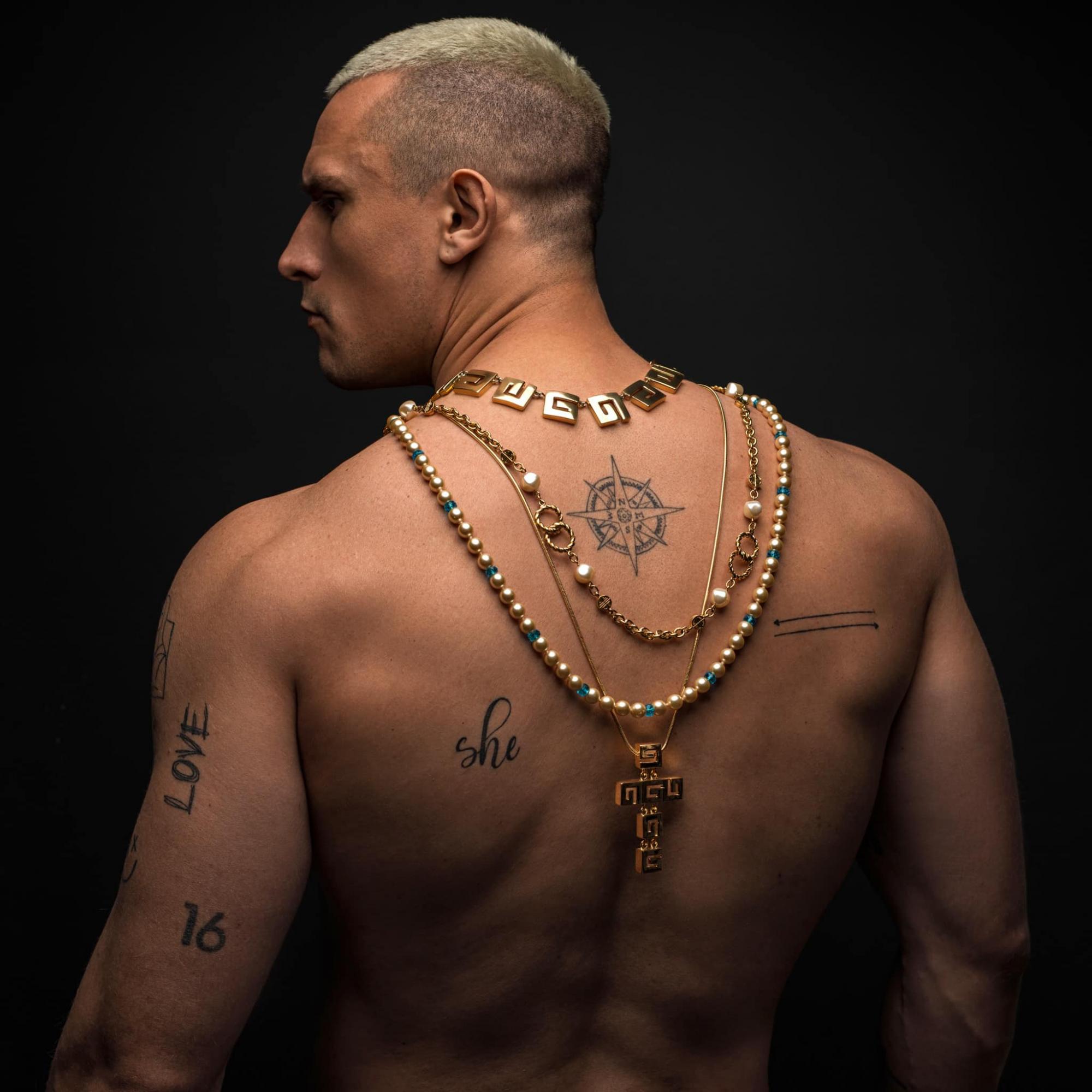 Ось вам і Кайдаш! 10 спекотних фото Тараса Цимбалюка, який шукатиме любов на "Холостяку"