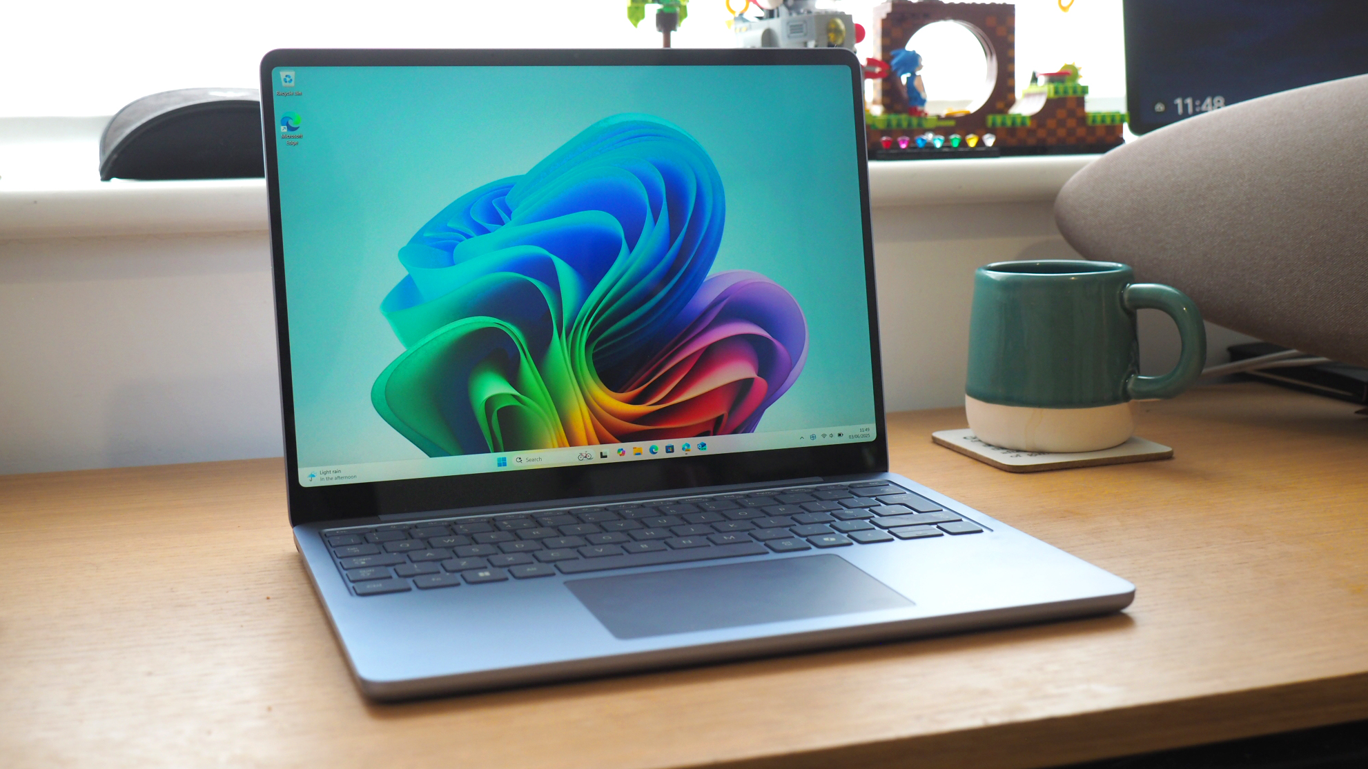 Топ-10 ноутбуків для школи, які зроблять навчання комфортним та ефективним