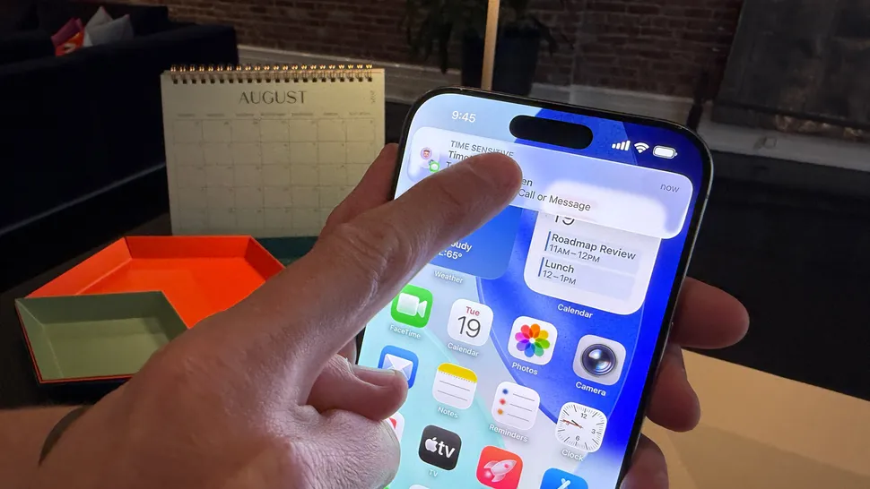 Дитина весь день у телефоні? Ось 4 способи взяти ситуацію під контроль