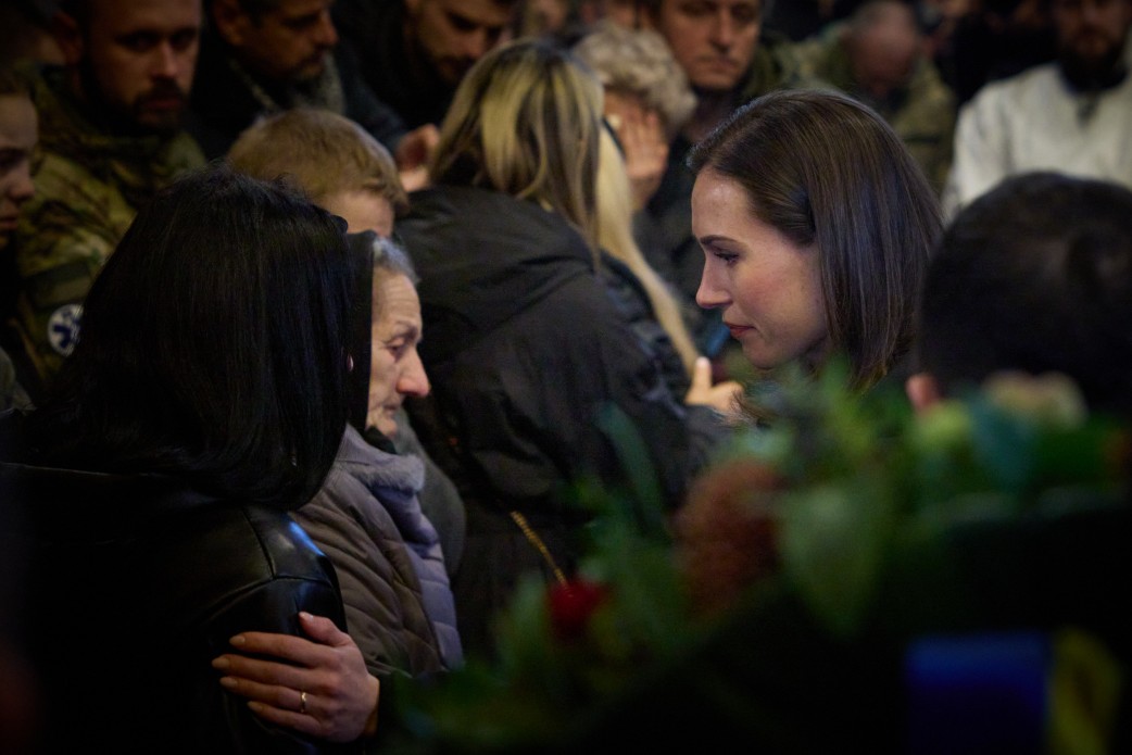 Украина прощается с Да Винчи: щемящие фото и видео