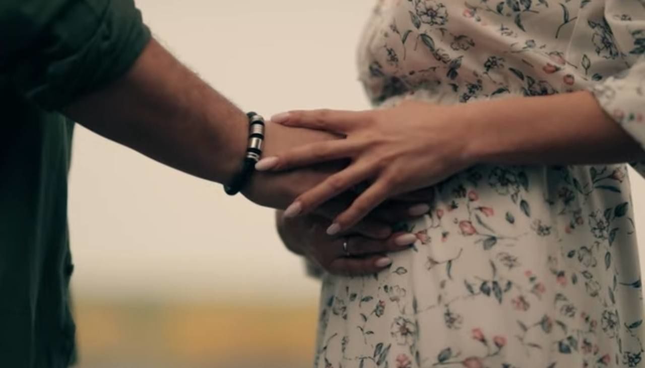 "Найособливіший наш секрет". Відома українська співачка втретє стане мамою