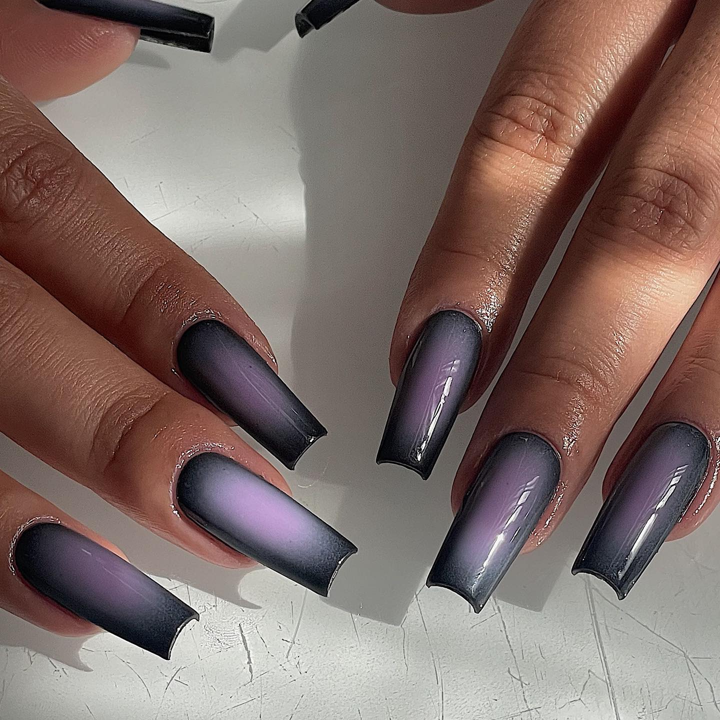 Счастливый цвет месяца: какой маникюр привлечет деньги и любовь в феврале