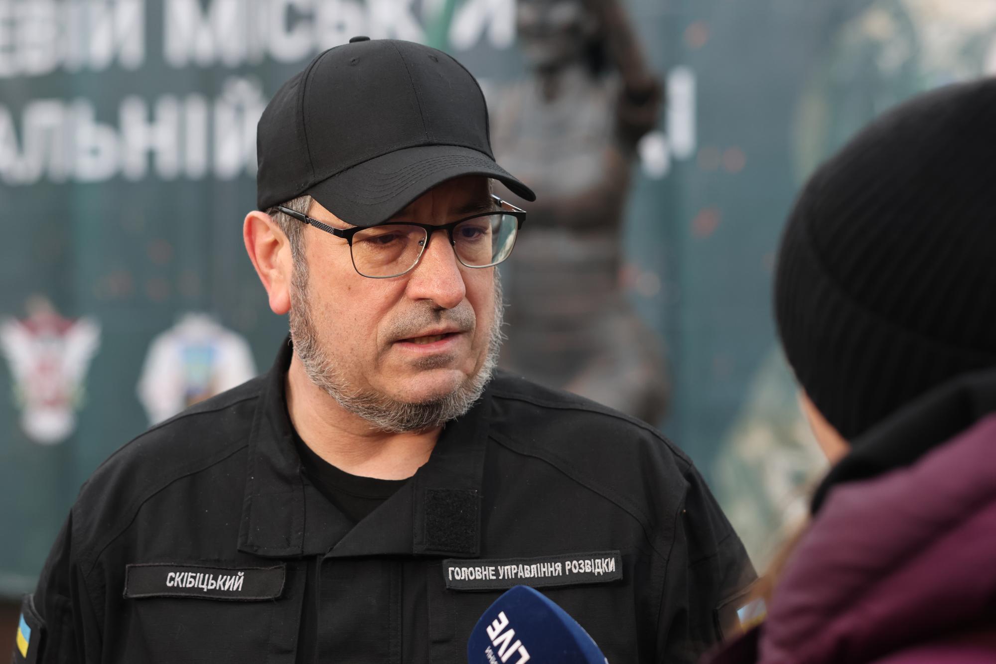 Та сама "Баба Яга". У Вишневому за участі ГУР відкрили пам'ятник легендарному дрону